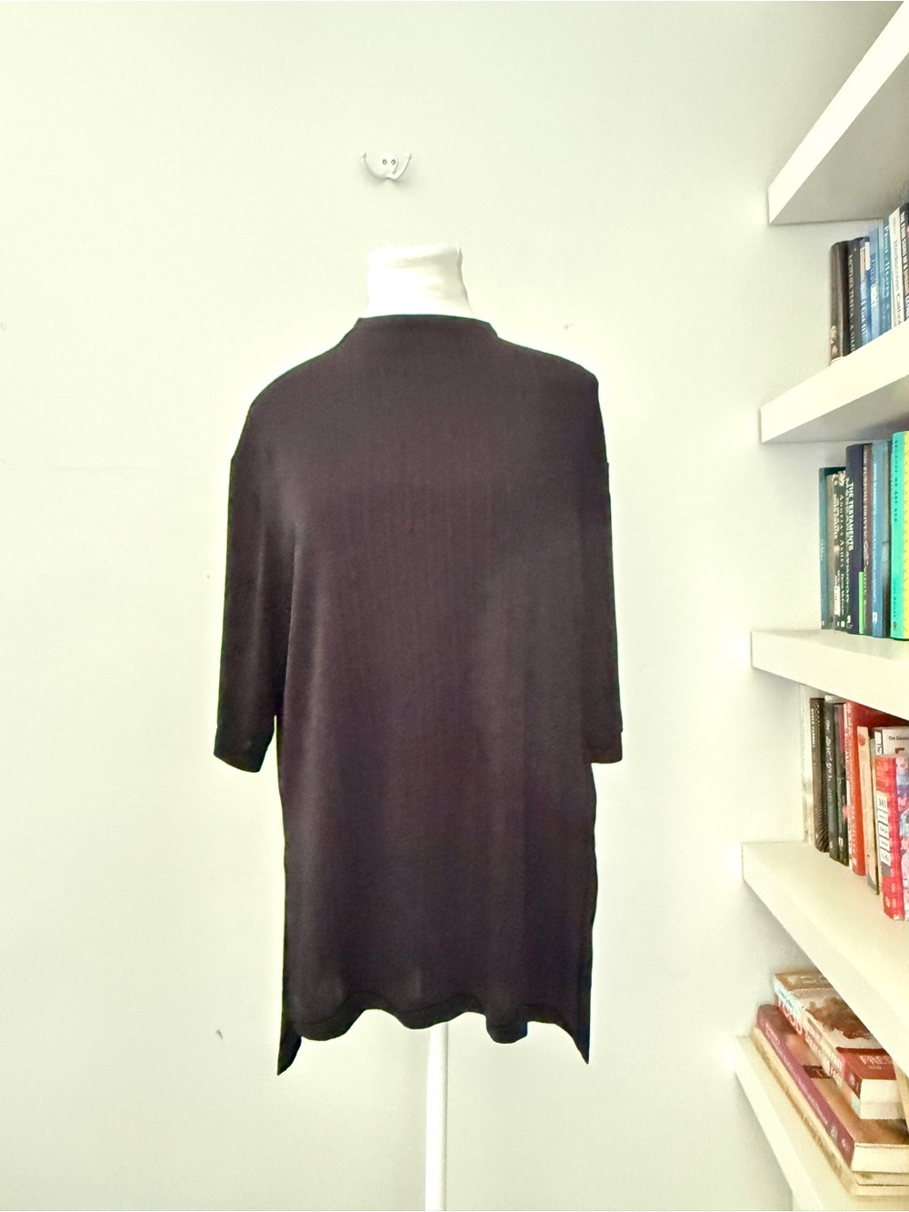 Lattelier Black Tunic Top Relaxed Short Sleeve high neck Small